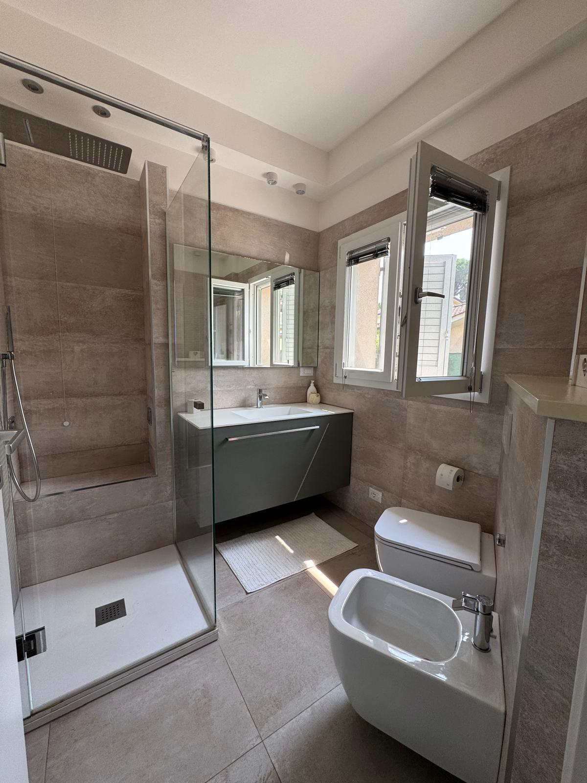 Quadrilocale con giardino, Montignoso cinquale