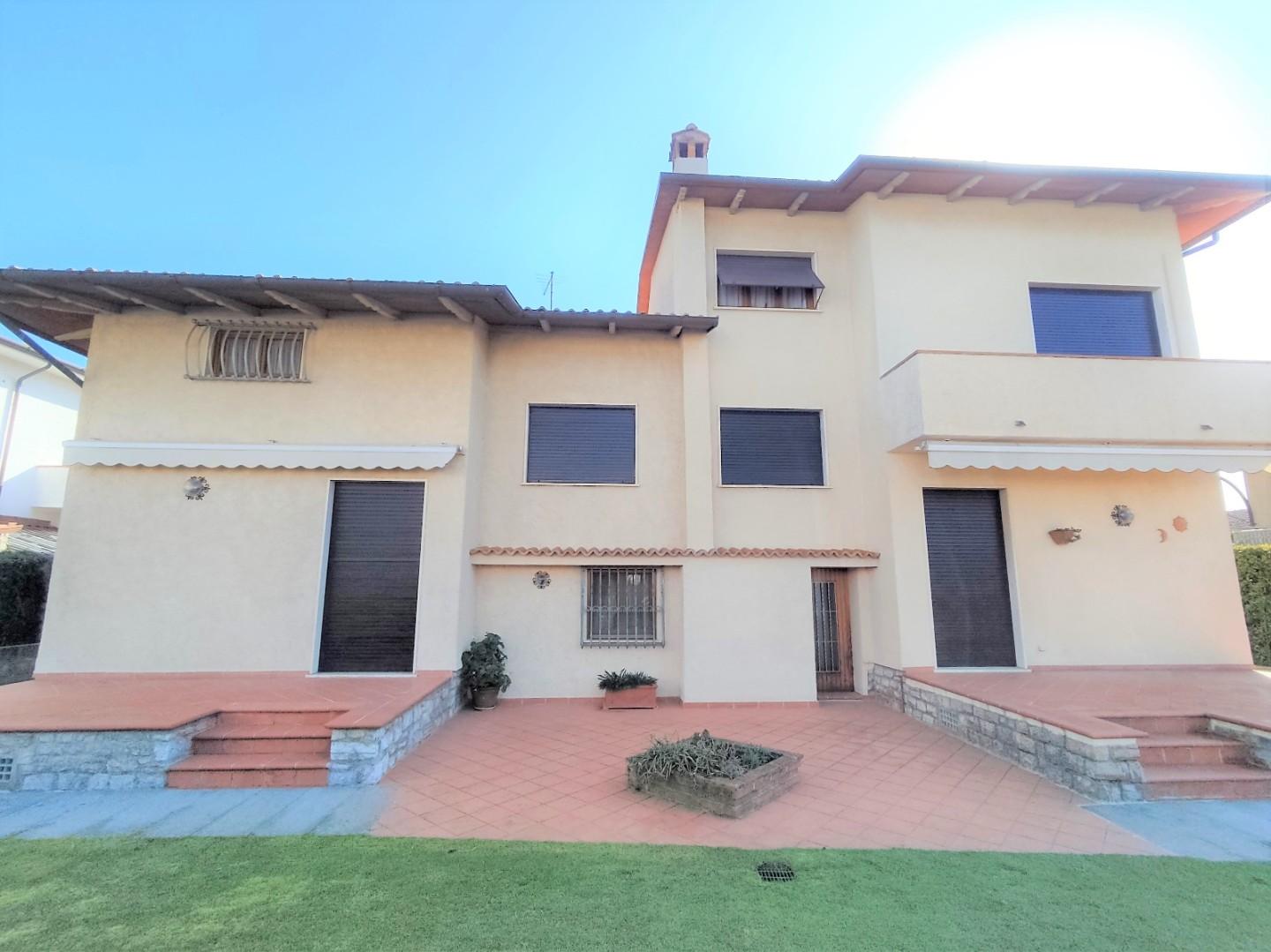 Casa indipendente con giardino, Pietrasanta marina di