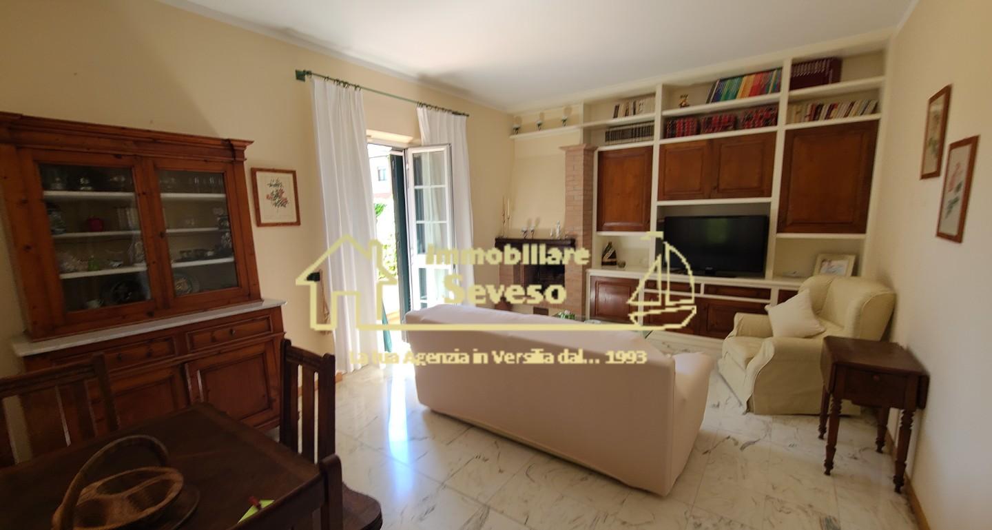 Villa Bifamiliare arredata in affitto, Forte dei Marmi vaiana
