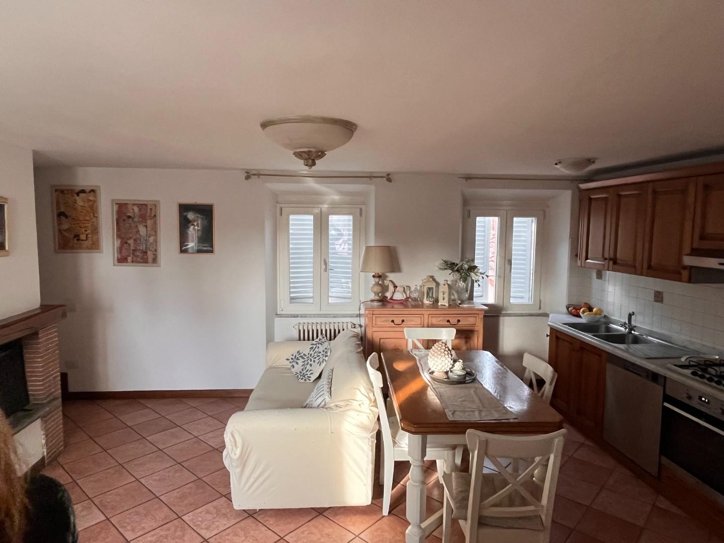 Casa indipendente con giardino, Seravezza pozzi