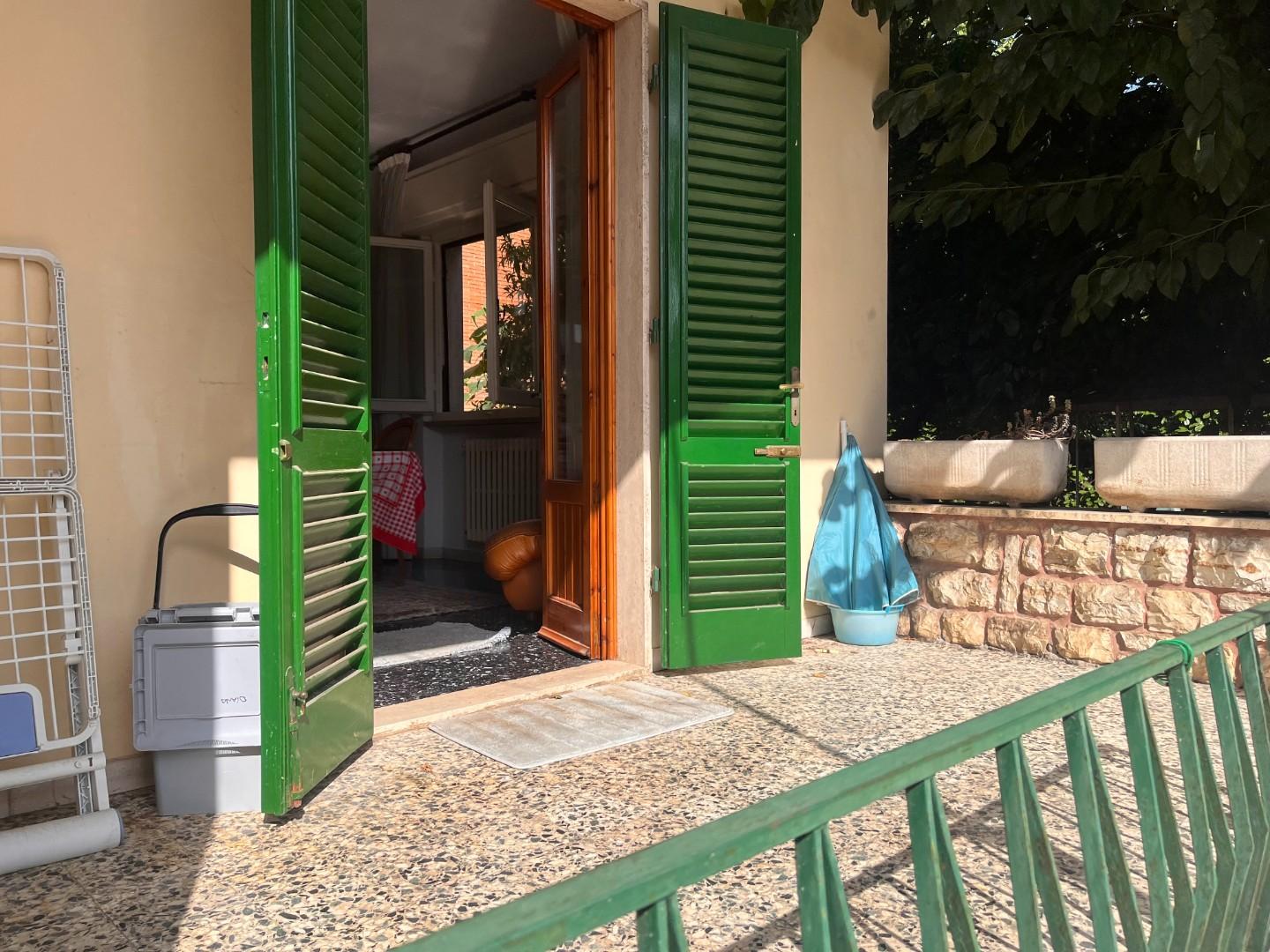 Casa indipendente con giardino, Seravezza ripa