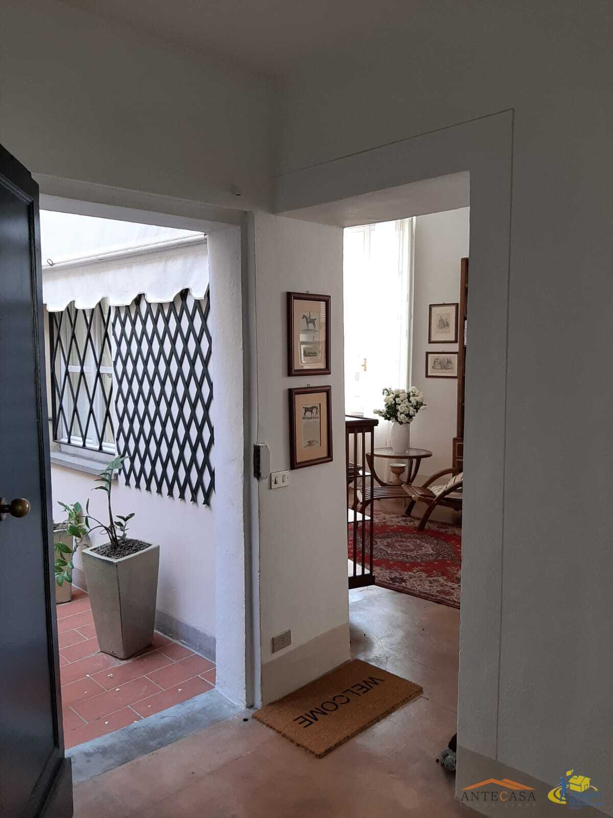 Trilocale in vendita in strada luigi carlo farini 49, Parma