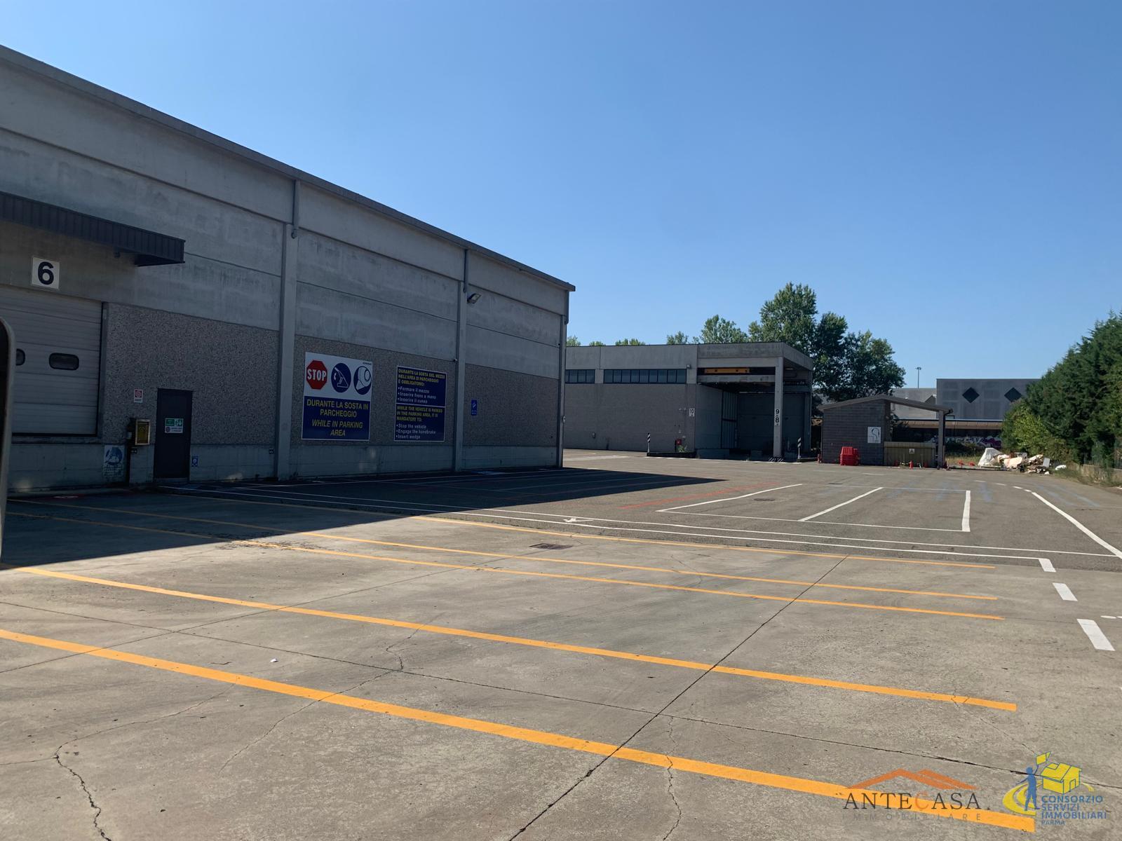 Capannone in vendita in via londra, Fontevivo