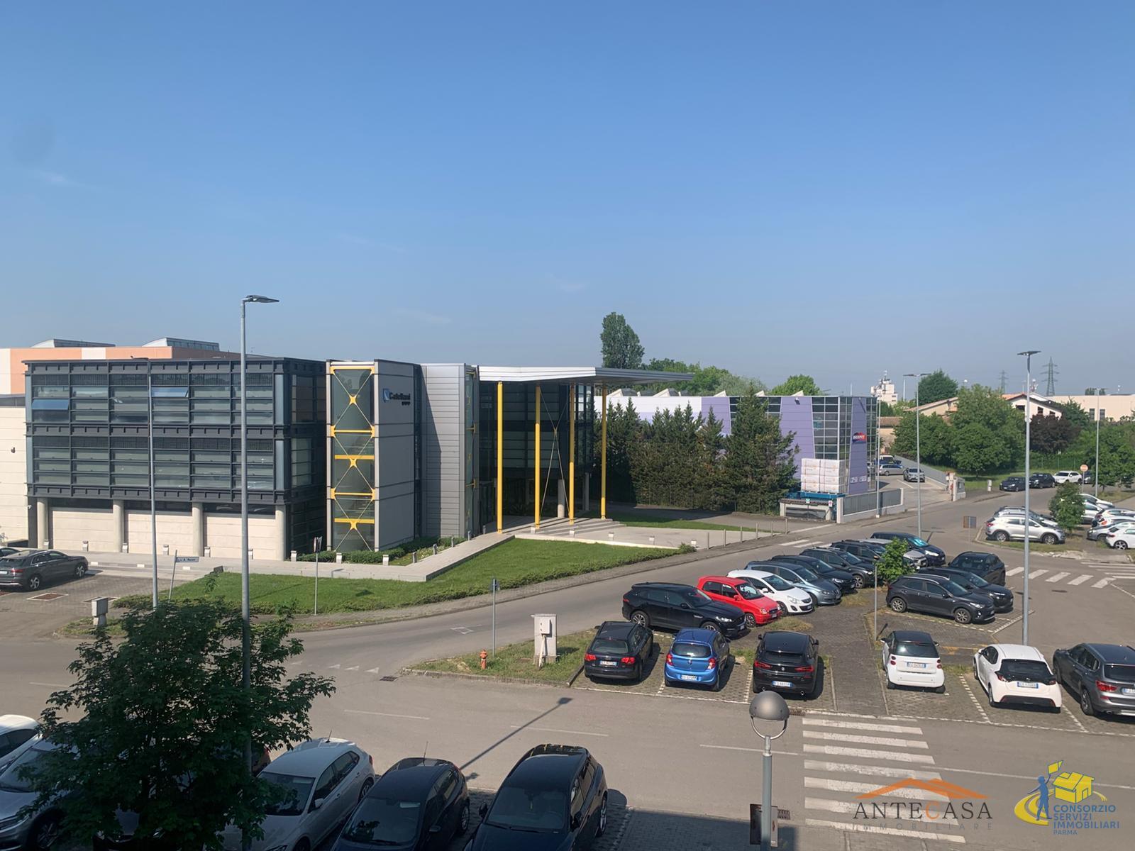 Ufficio in vendita in via alfredo veroni, Parma