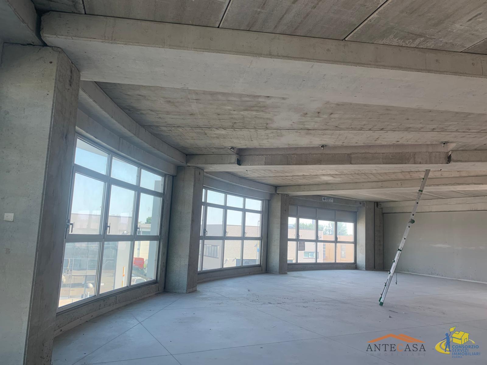 Ufficio in vendita in via alfredo veroni, Parma