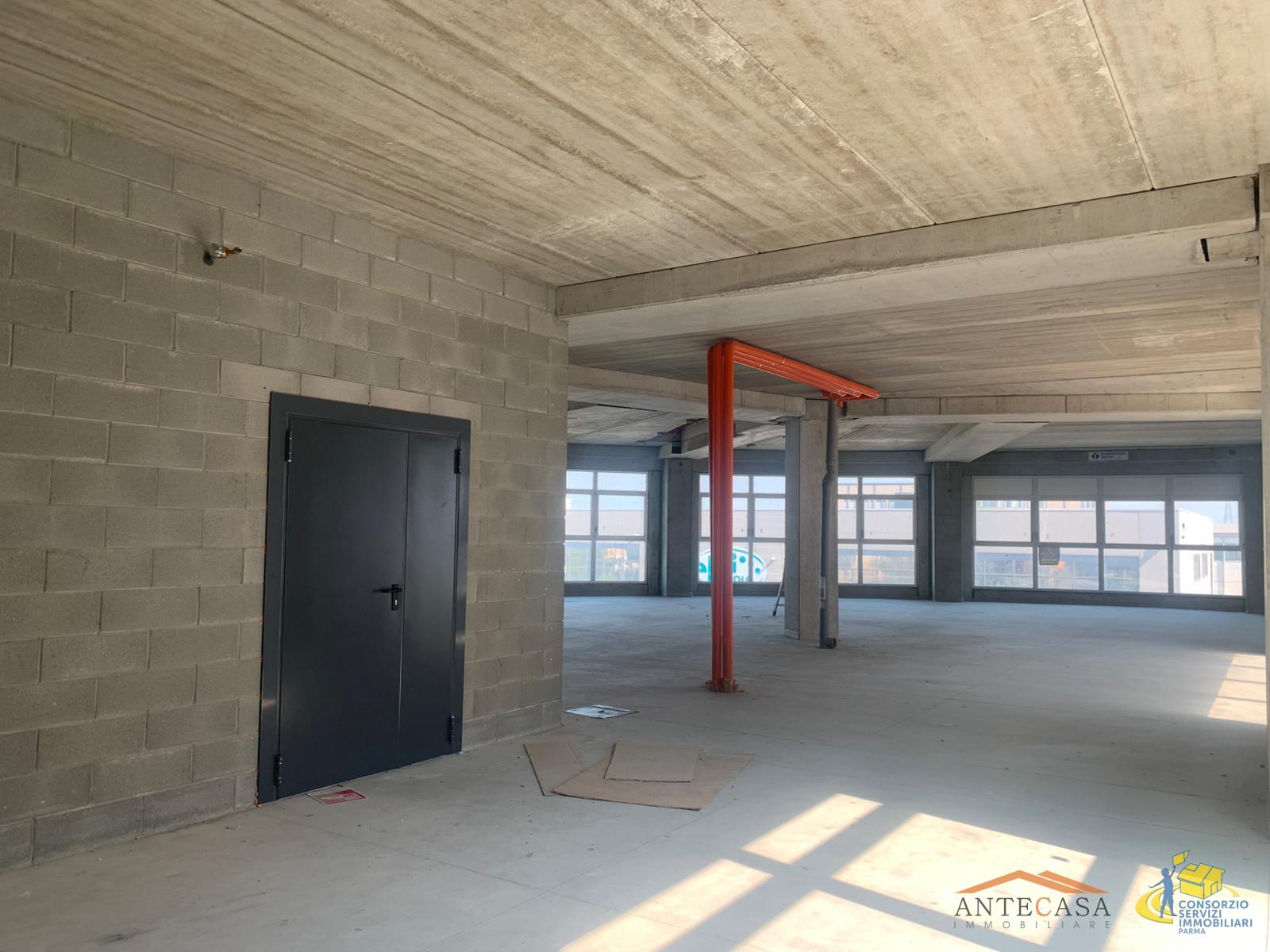 Ufficio in vendita in via alfredo veroni, Parma