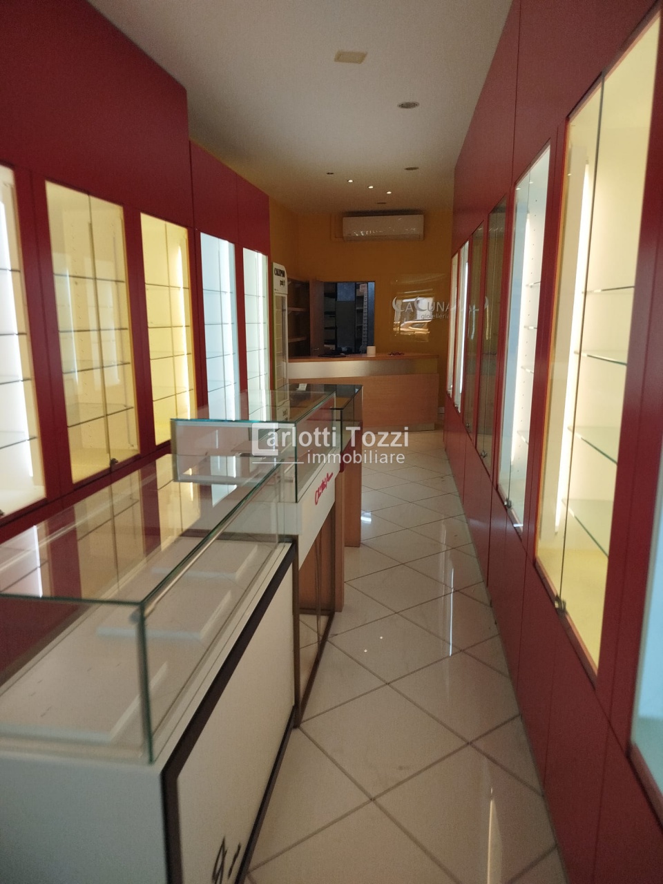 Attivit� commerciale in vendita in corso carducci, Grosseto