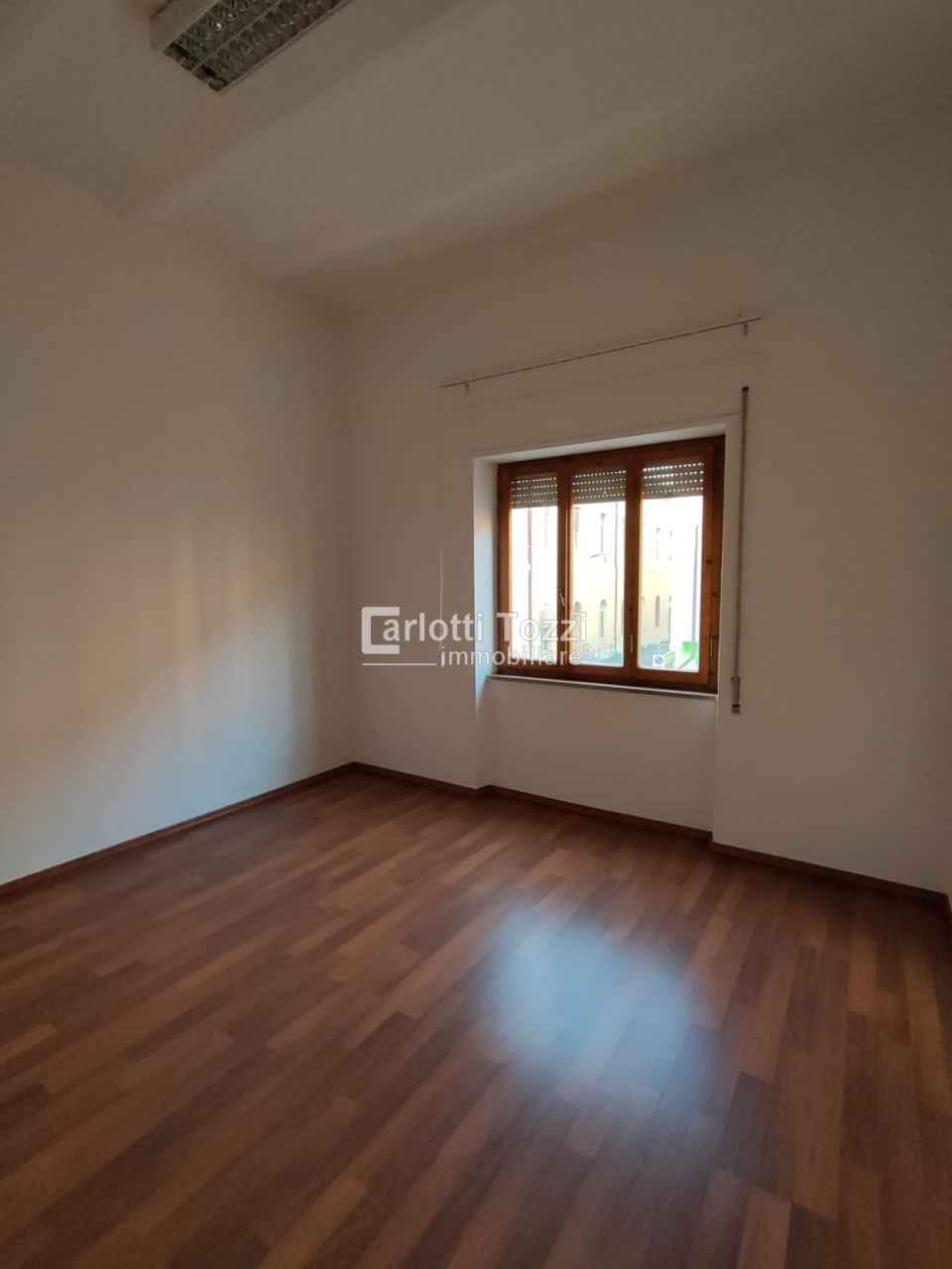 Ufficio in vendita in via oberdan, Grosseto