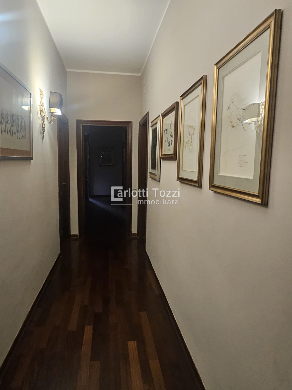 Appartamento con terrazzo in piazza volturno, Grosseto