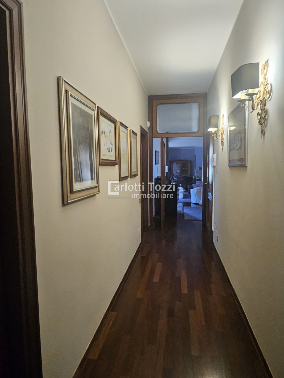 Appartamento con terrazzo in piazza volturno, Grosseto