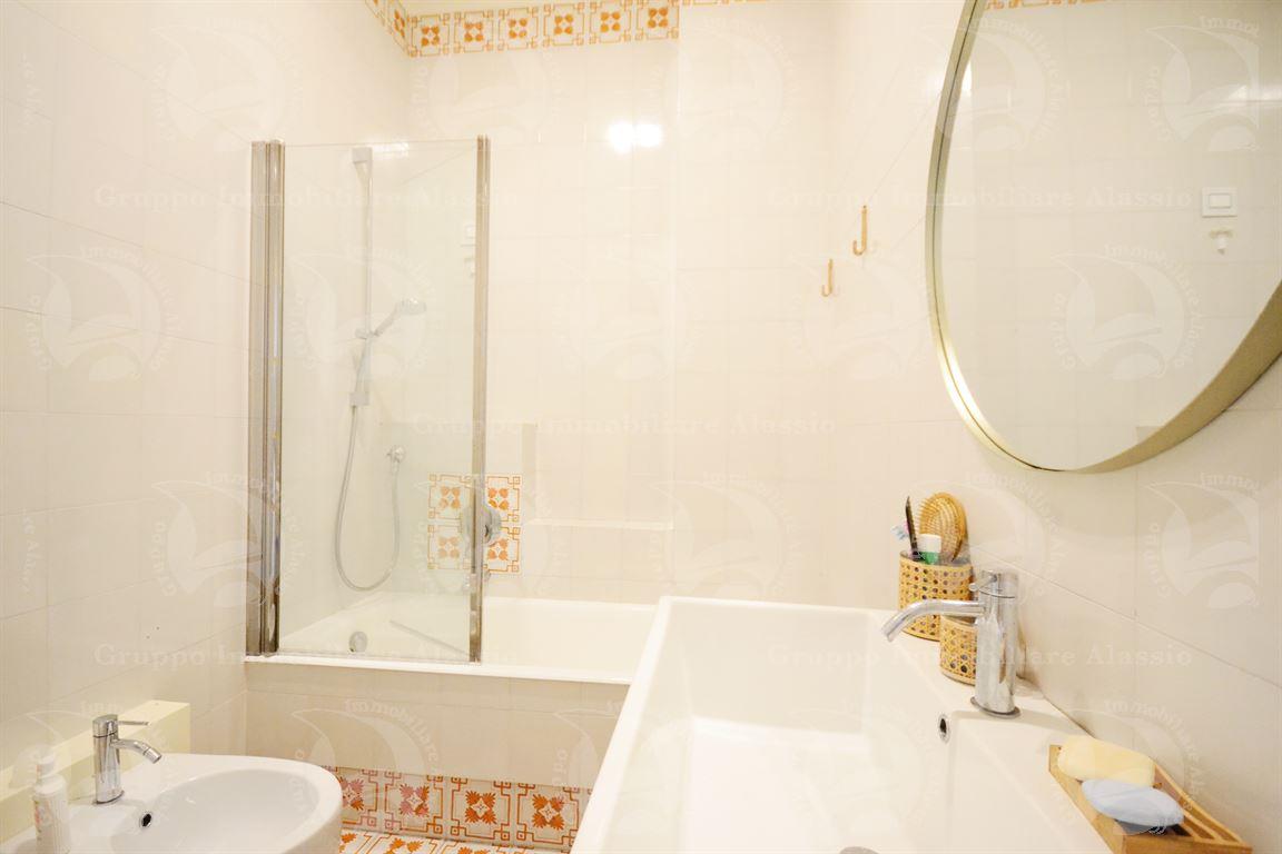 Trilocale con giardino a Alassio