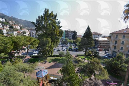 Negozio in vendita a Alassio