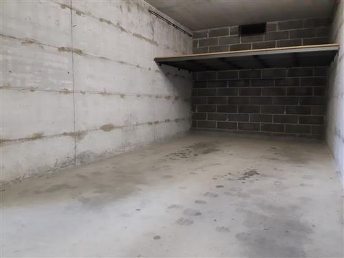 Box/Garage 17mq con box a Alassio