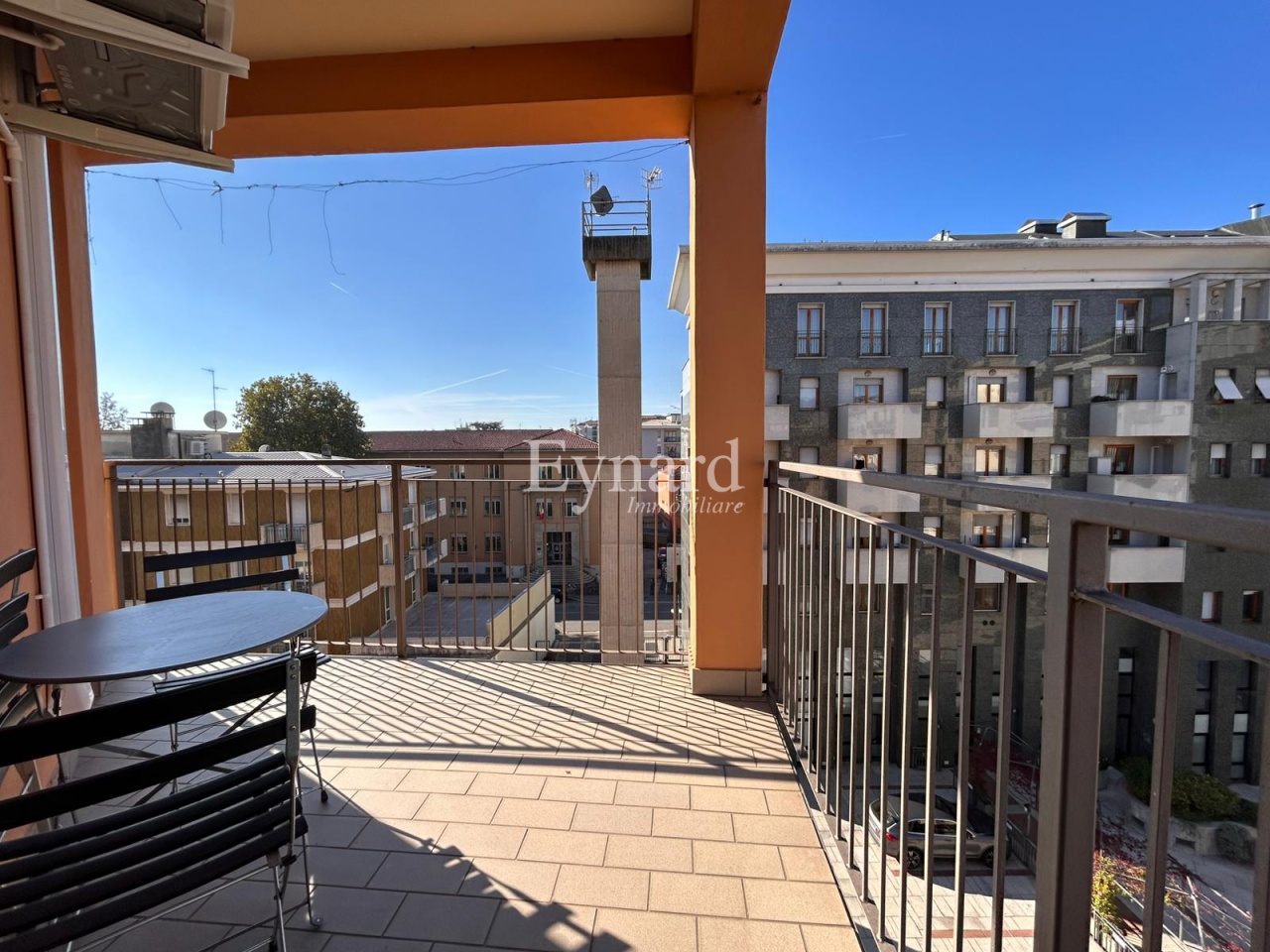 Trilocale con terrazzo a Bergamo