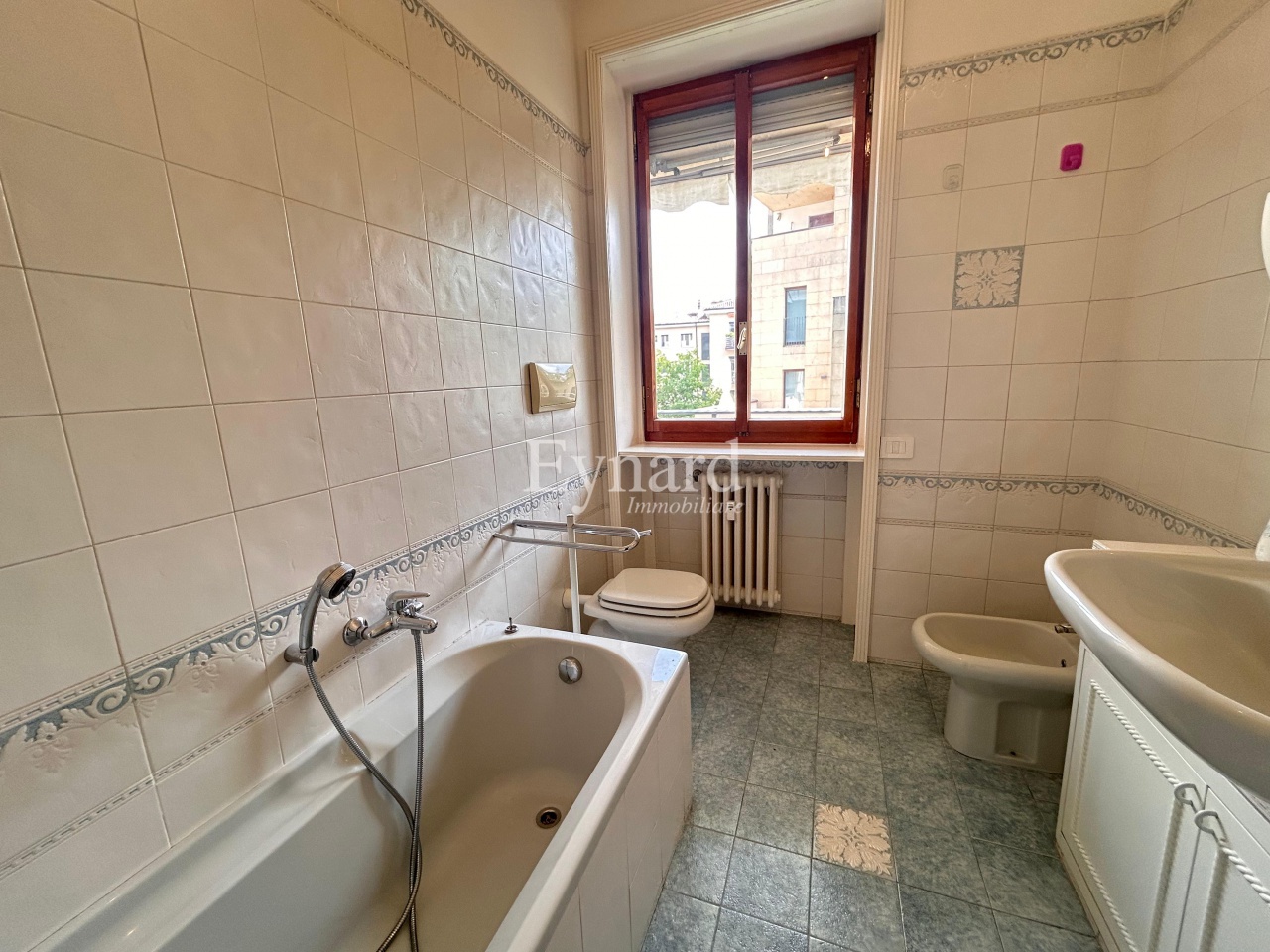 Trilocale con terrazzo a Bergamo