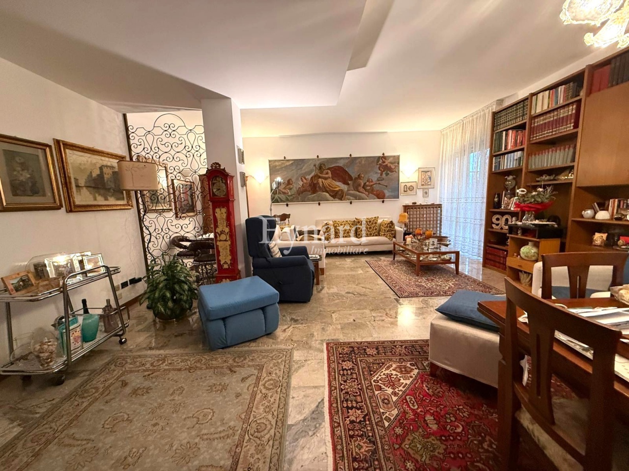 Quadrilocale con box a Bergamo