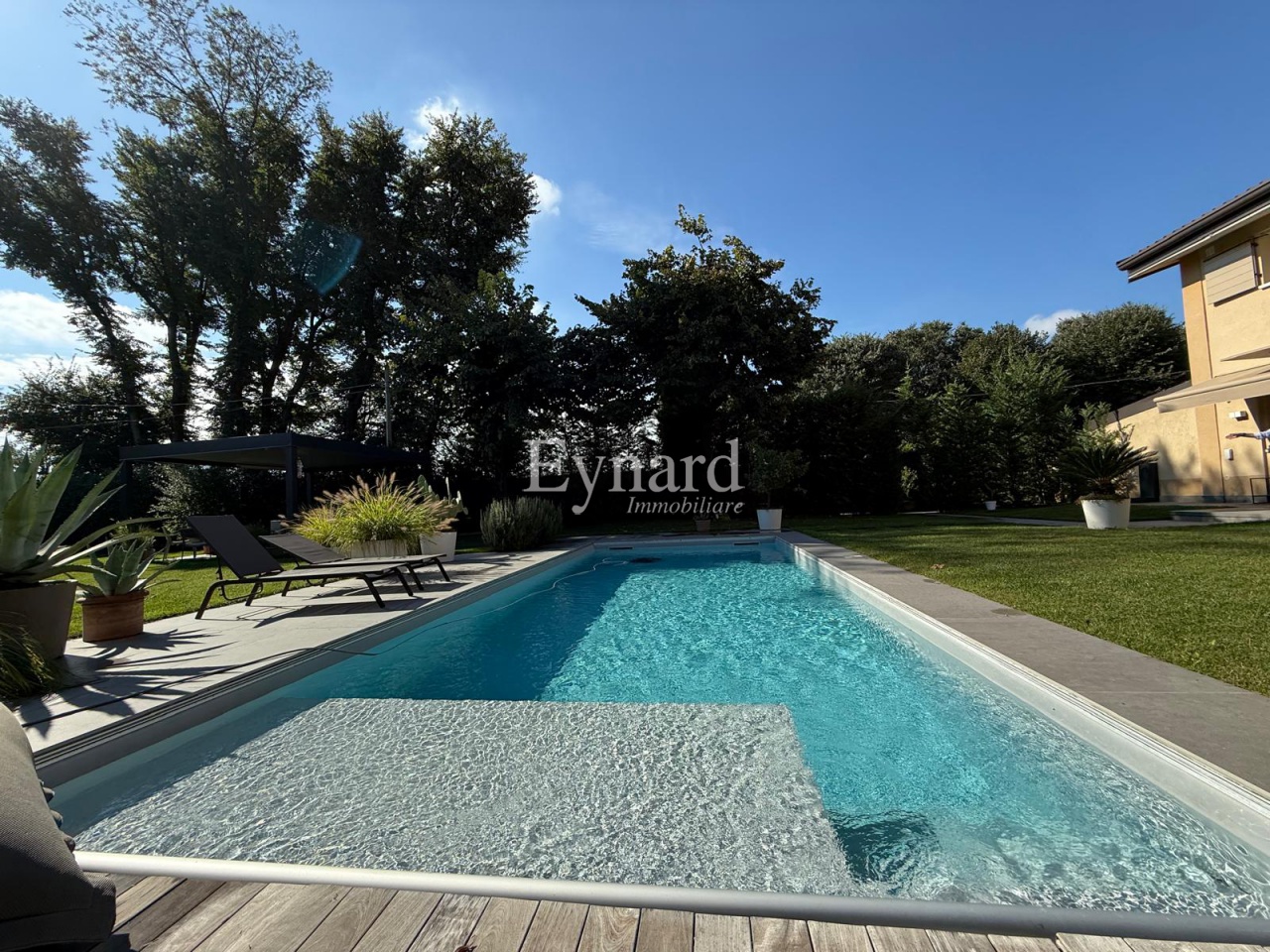 Villa con giardino a Osio Sopra