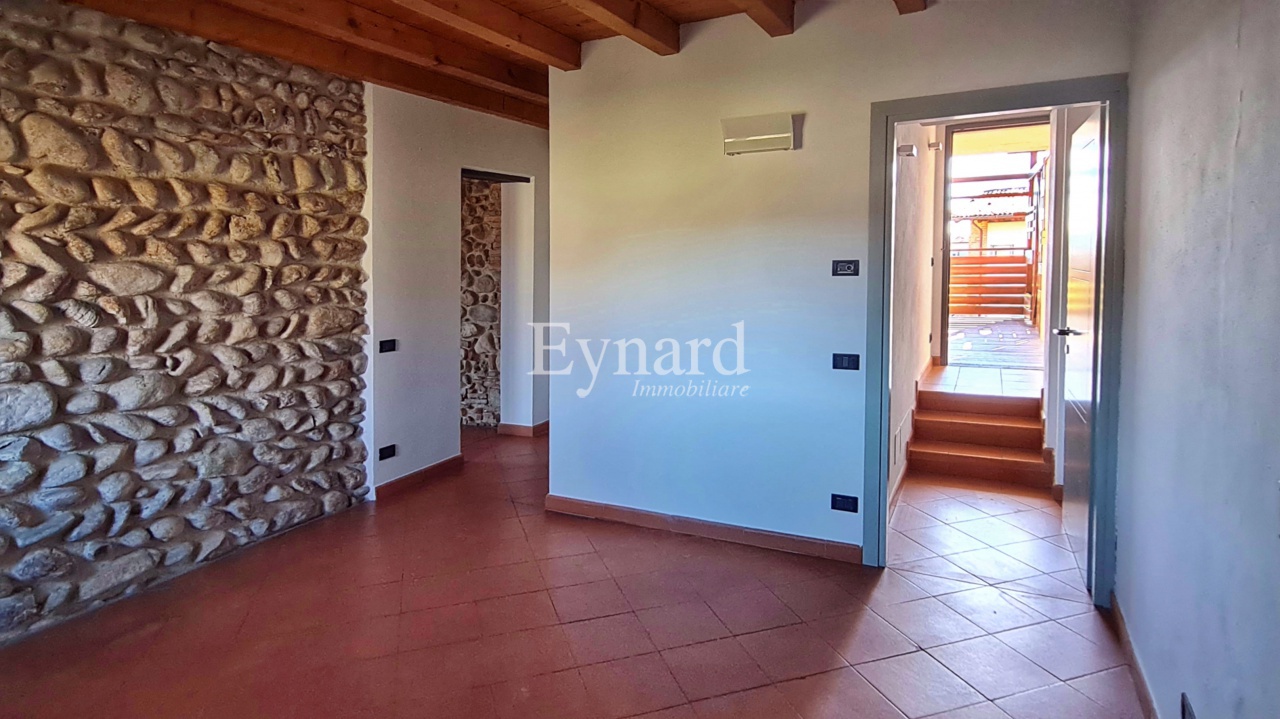 Quadrilocale con terrazzo a Almenno San Bartolomeo