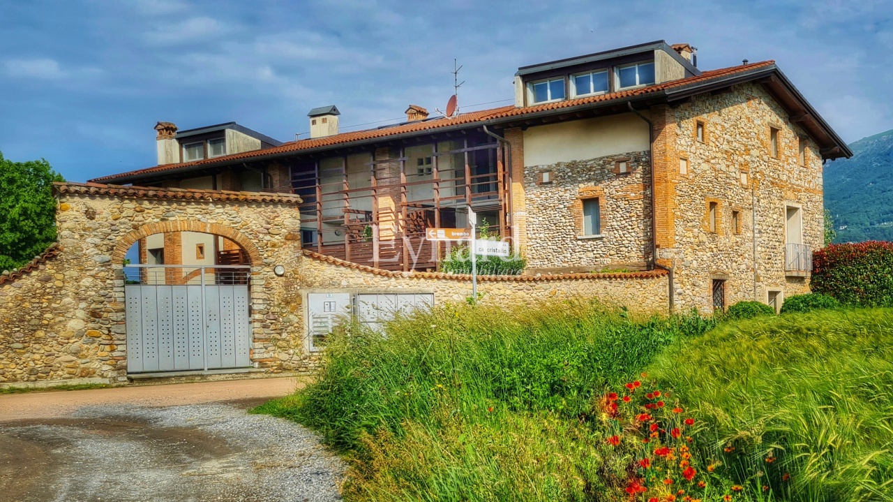 Quadrilocale con terrazzo a Almenno San Bartolomeo