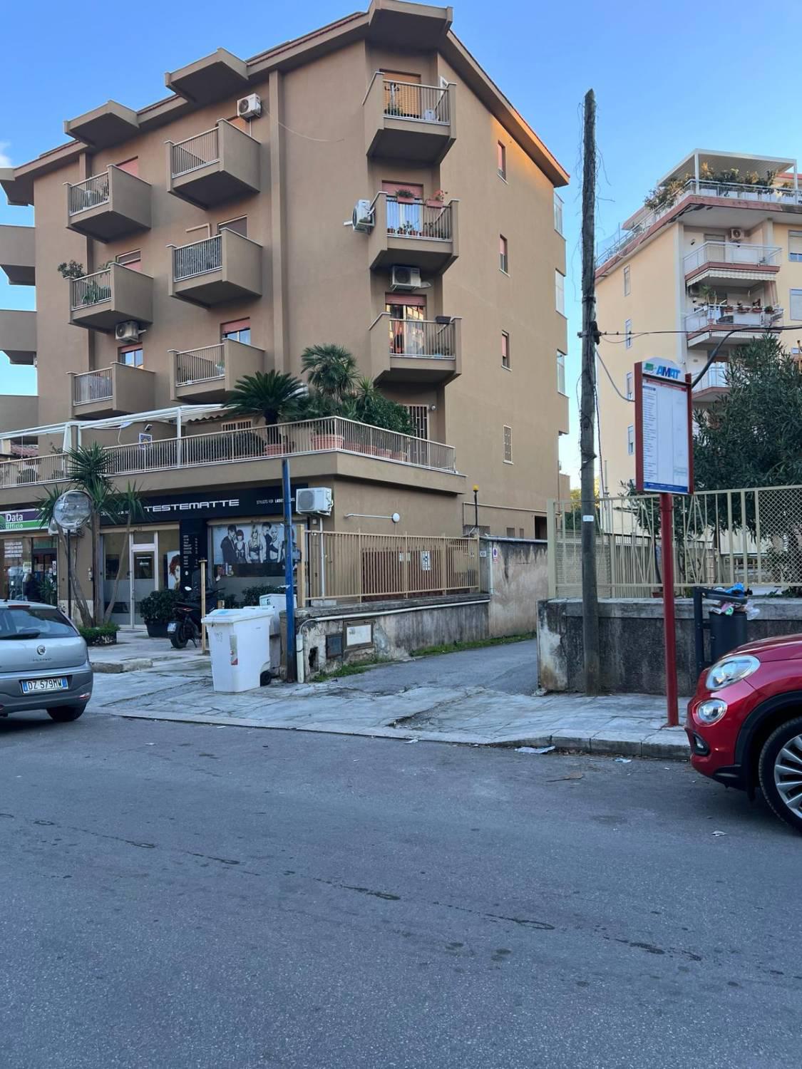 Magazzino in vendita a Palermo