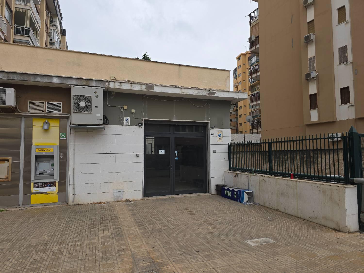 Negozio in vendita a Palermo