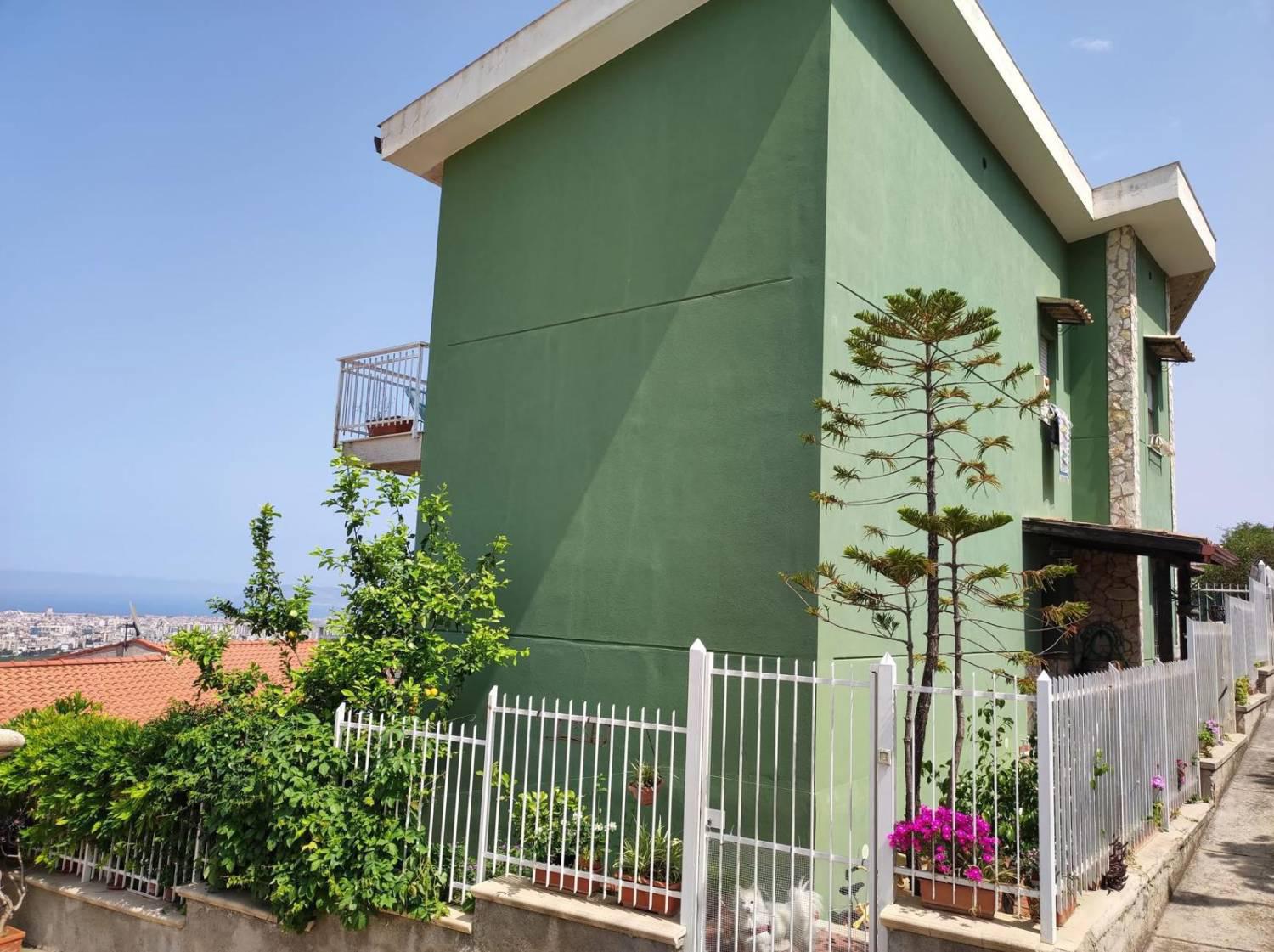 Villa con giardino a Palermo
