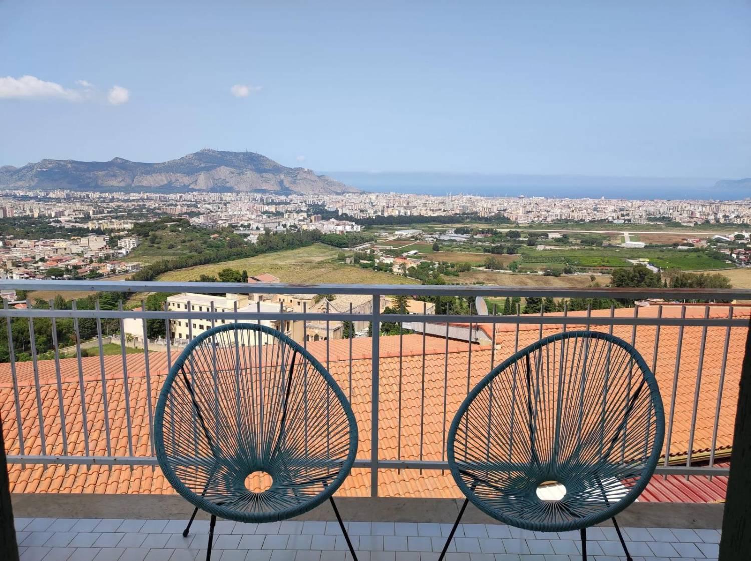 Villa con giardino a Palermo