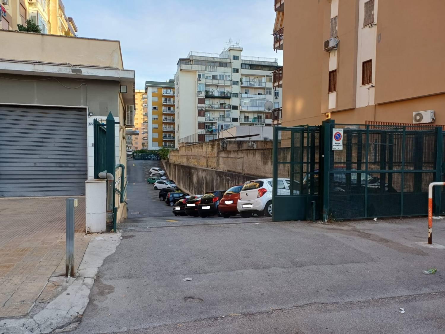 Box/Garage 18mq in affitto a Palermo