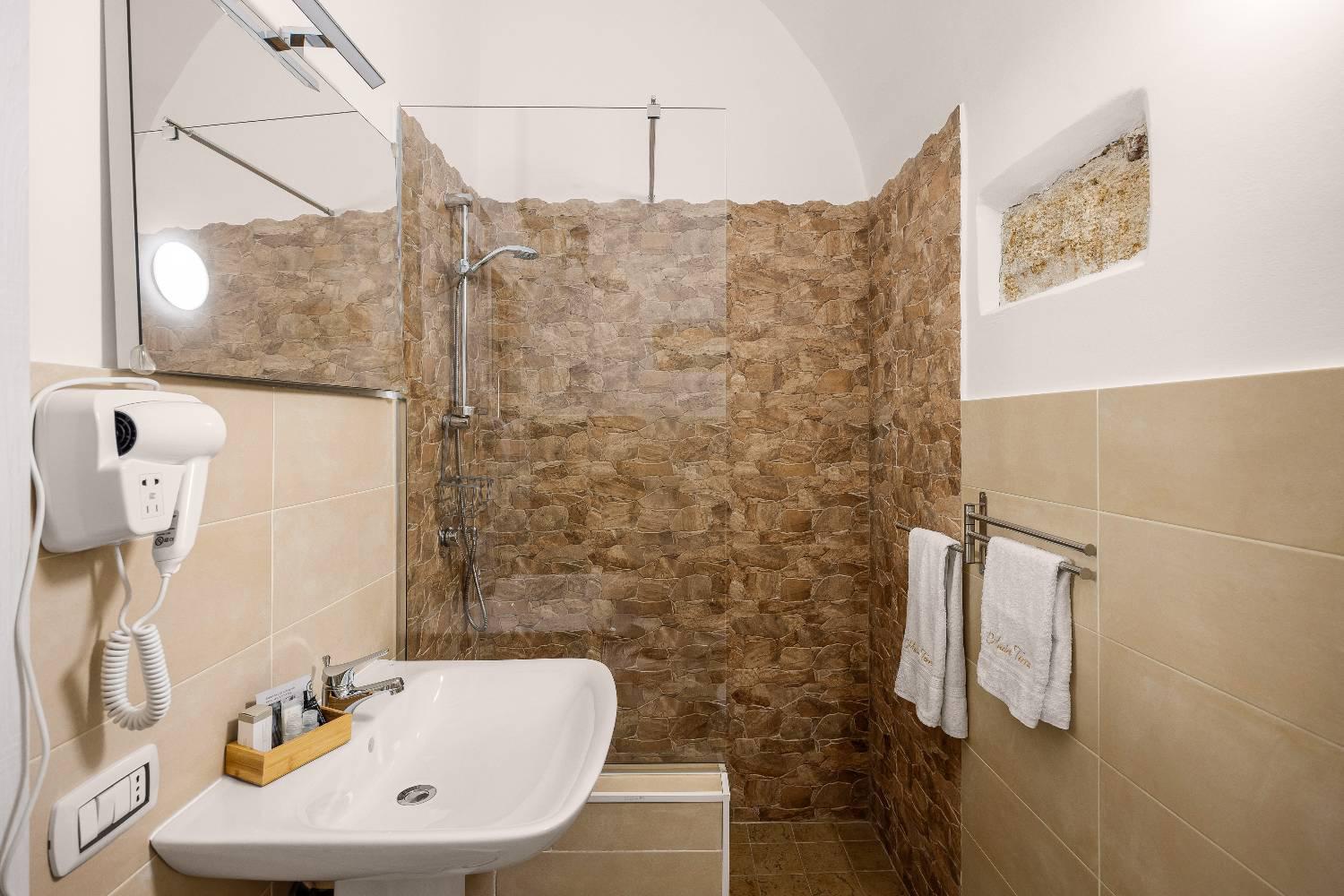 Casa indipendente ristrutturata a Terrasini