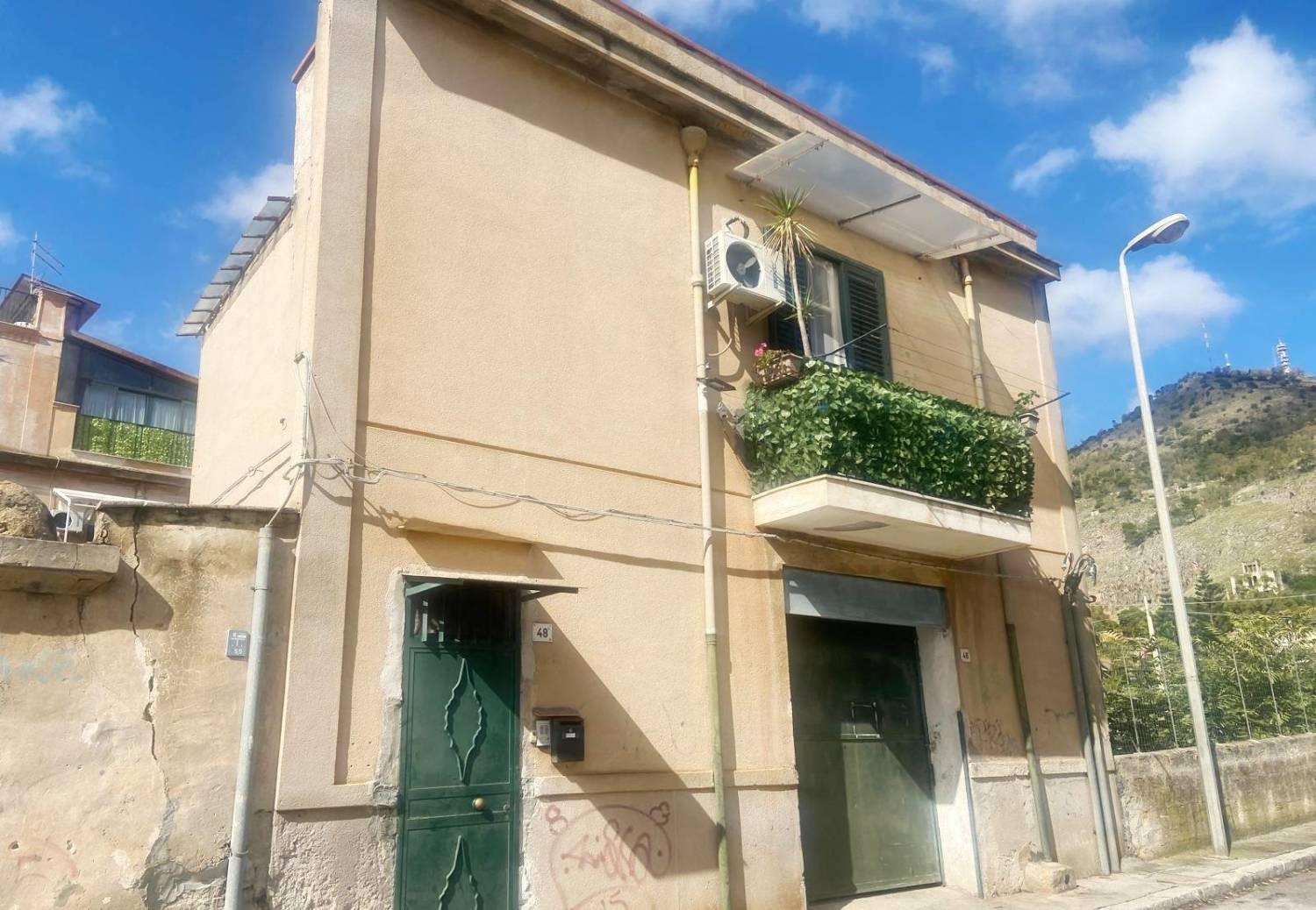 Casa indipendente in vendita a Palermo