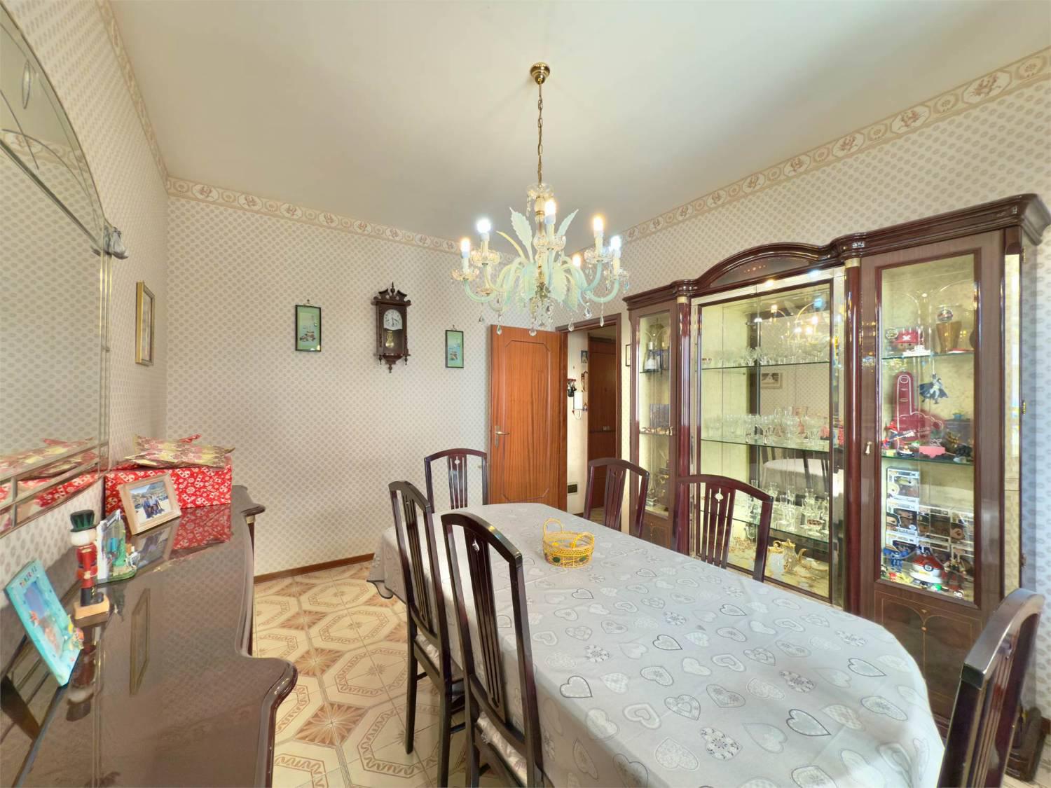 Quadrilocale da ristrutturare a Palermo