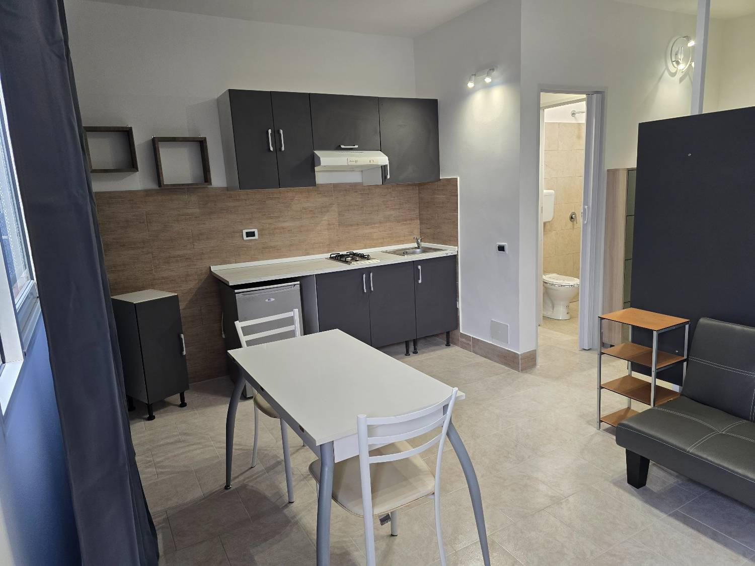 Monolocale arredato in affitto a Palermo