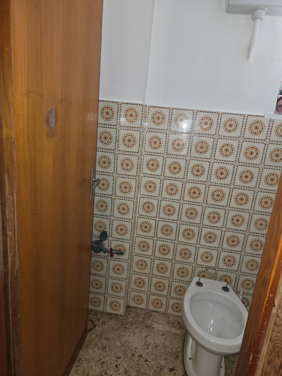 Negozio in affitto a Palermo