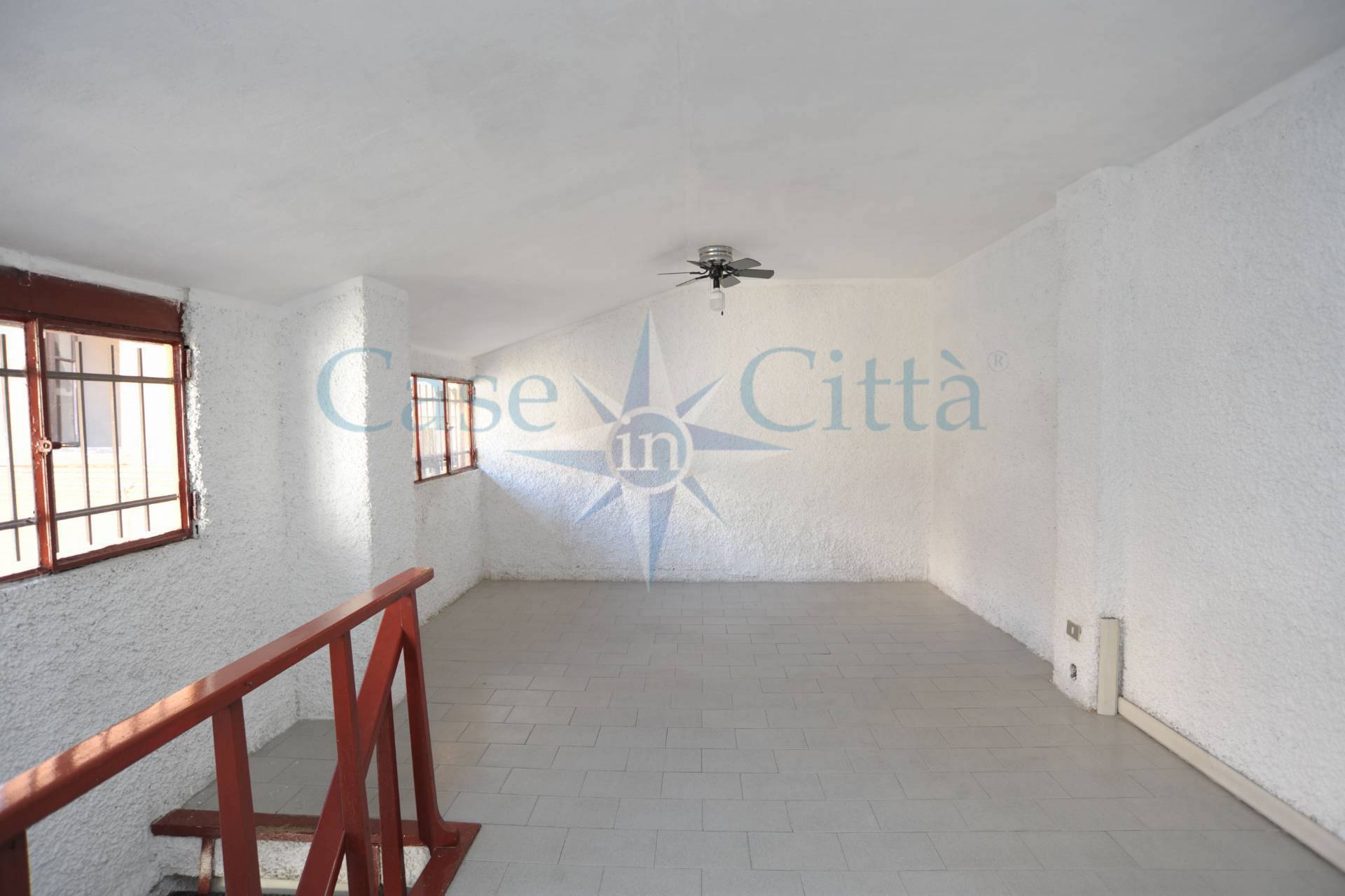 Locale commerciale in affitto a Milano, Rembrandt