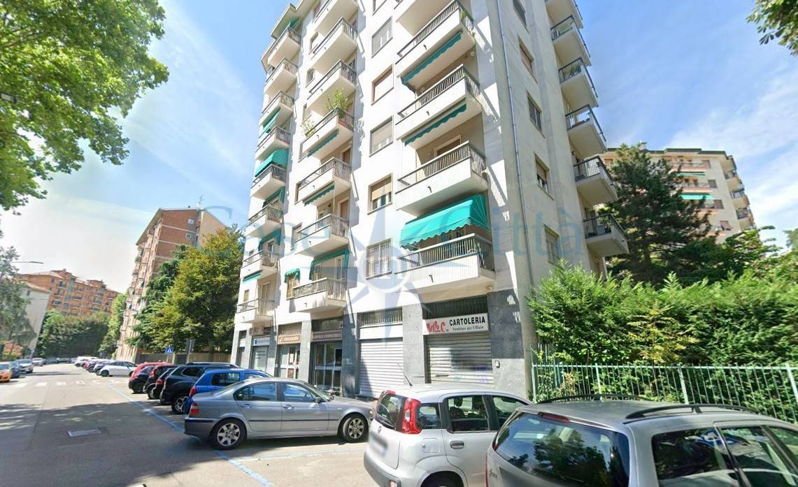 Locale commerciale in vendita a Milano, Rembrandt