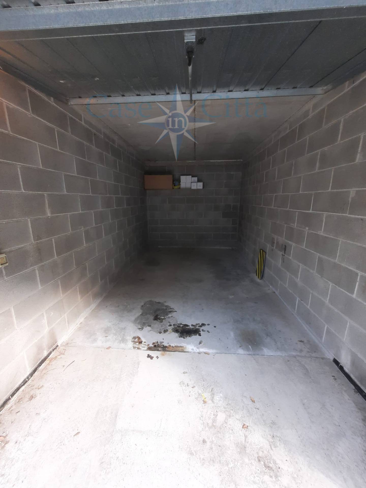Box o garage in vendita a Milano, Rembrandt