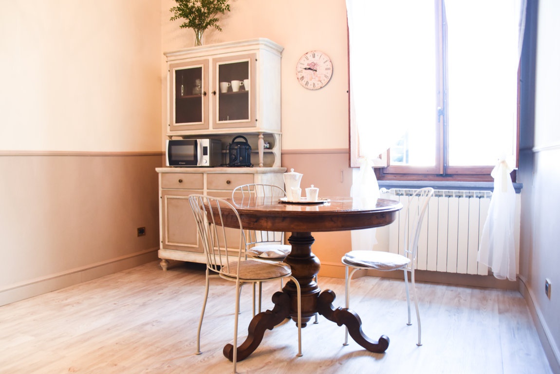 Trilocale arredato in affitto a Firenze