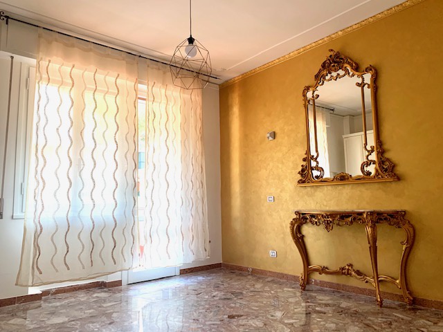 Appartamento con terrazzo a Firenze