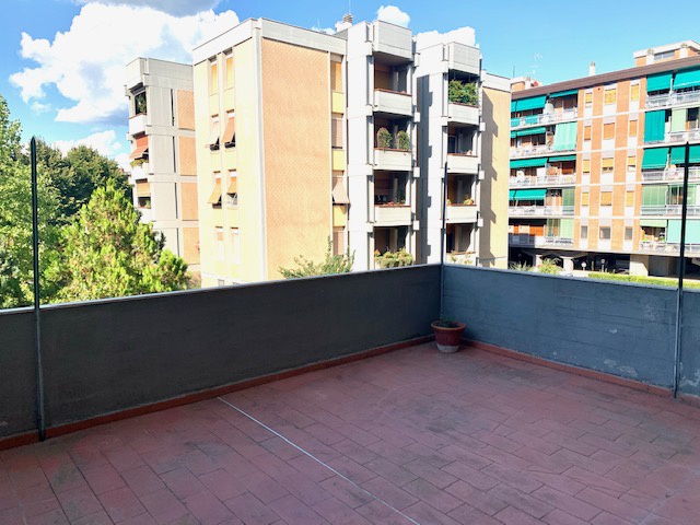Appartamento con terrazzo a Firenze