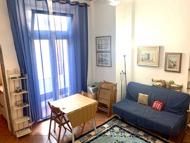 Bilocale con terrazzo a Firenze