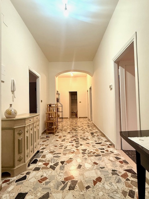 Loft arredato in affitto a Scandicci
