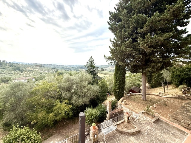 Trilocale con giardino a Impruneta