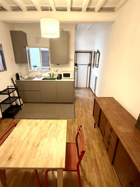 Monolocale arredato in affitto a Firenze