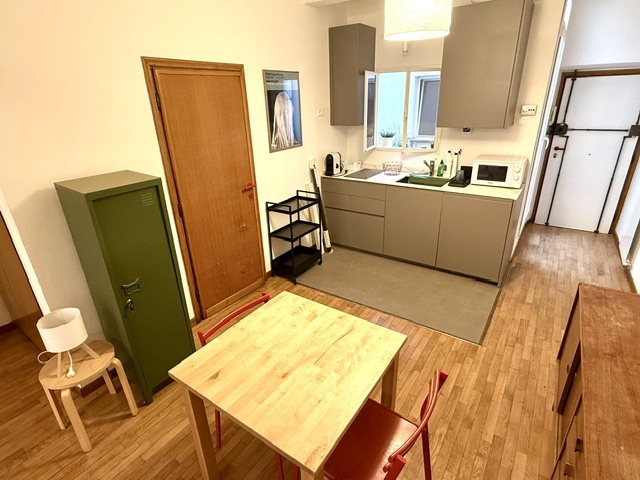 Monolocale arredato in affitto a Firenze