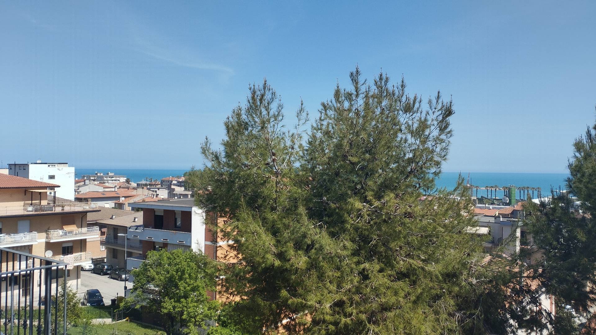 APPARTAMENTO GRANDE E LUMINOSO in vendita a Porto Sant'Elpidio