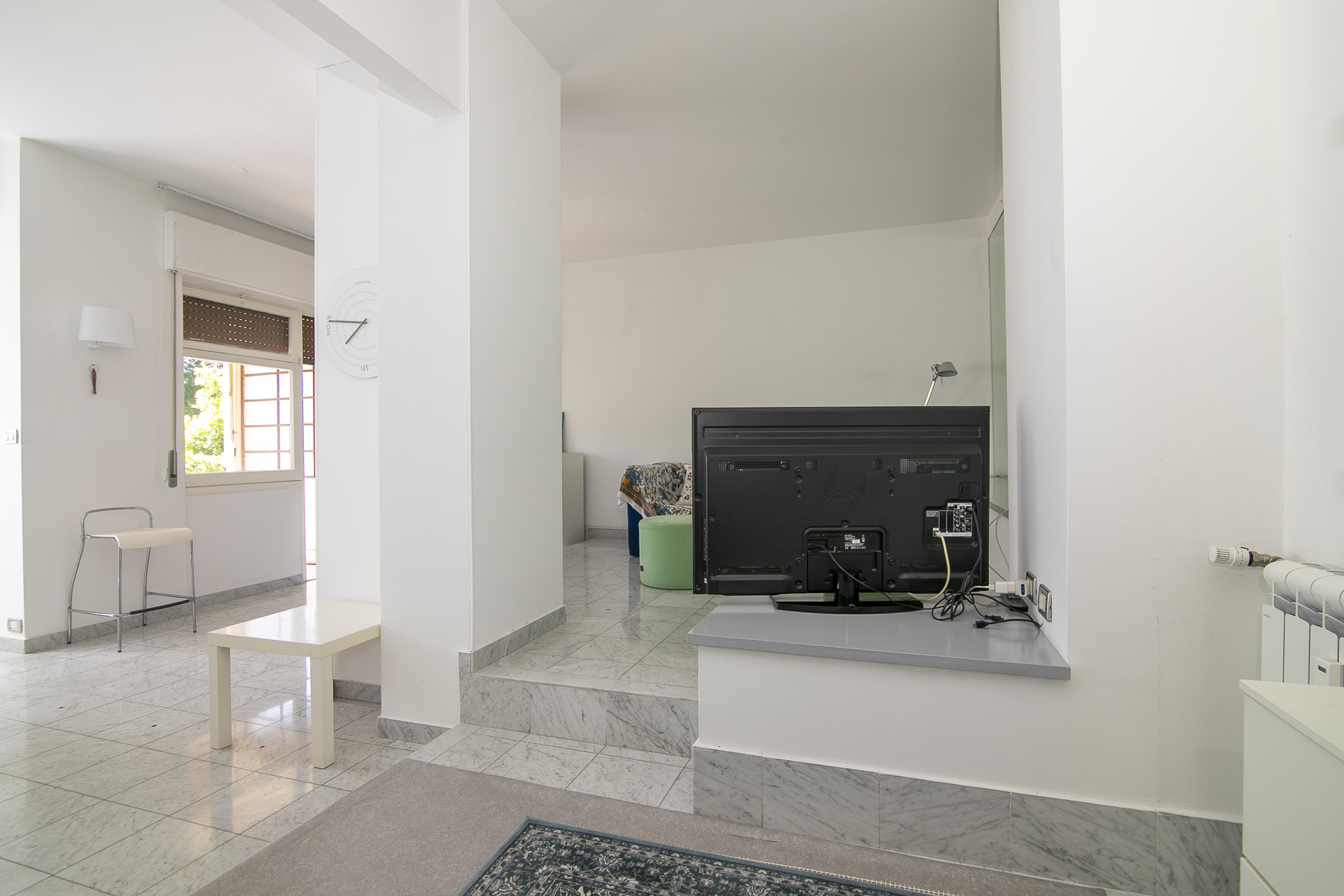 Appartamento con box in via stefano turr, Genova