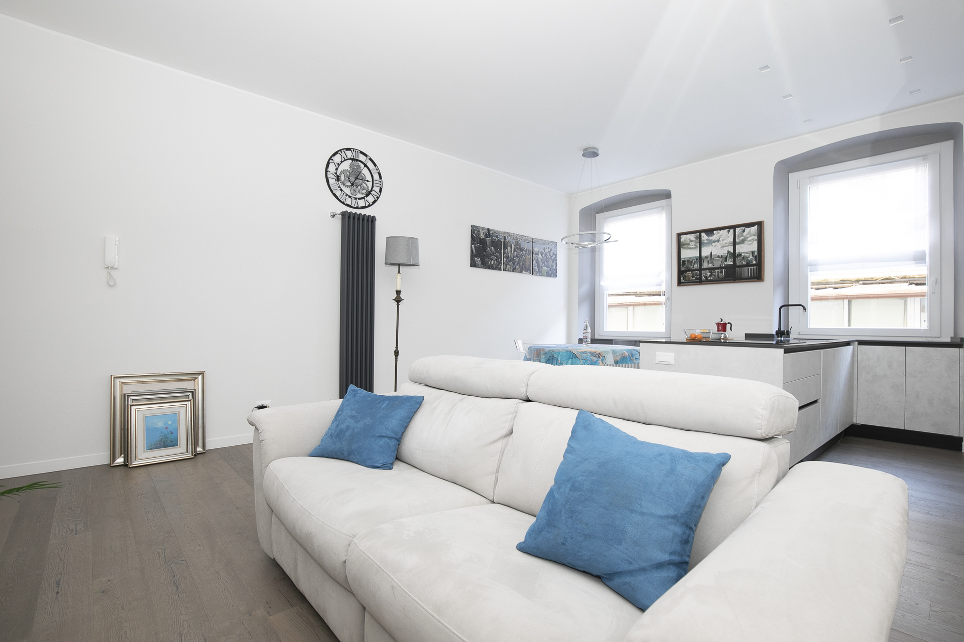 Appartamento ristrutturato in via caffa, Genova