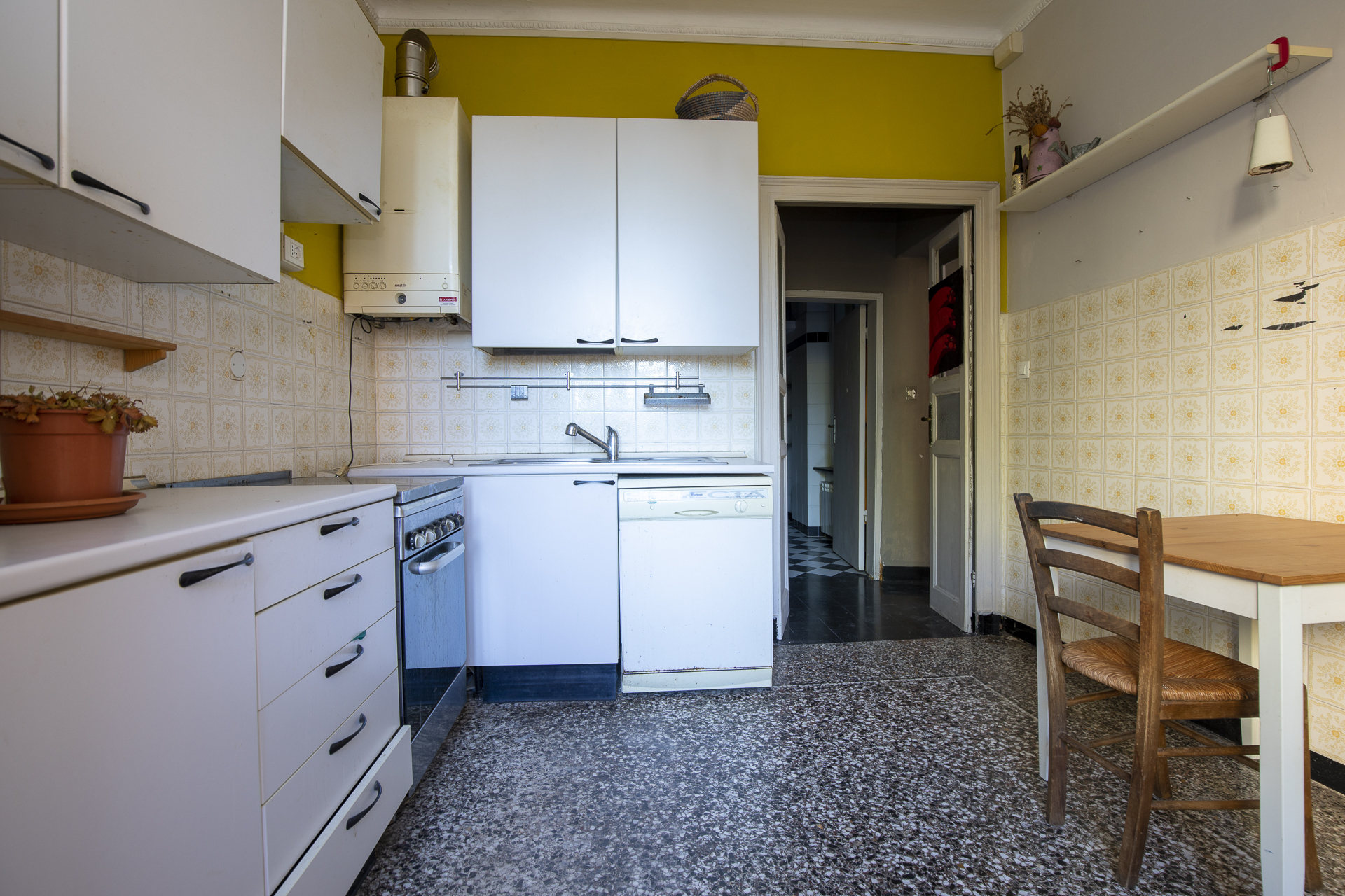 Appartamento da ristrutturare in salita di santa brigida, Genova