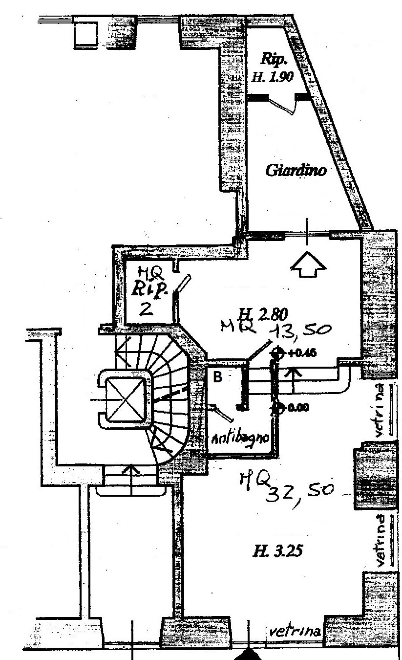 Locale commerciale in affitto in via dei mille, Genova