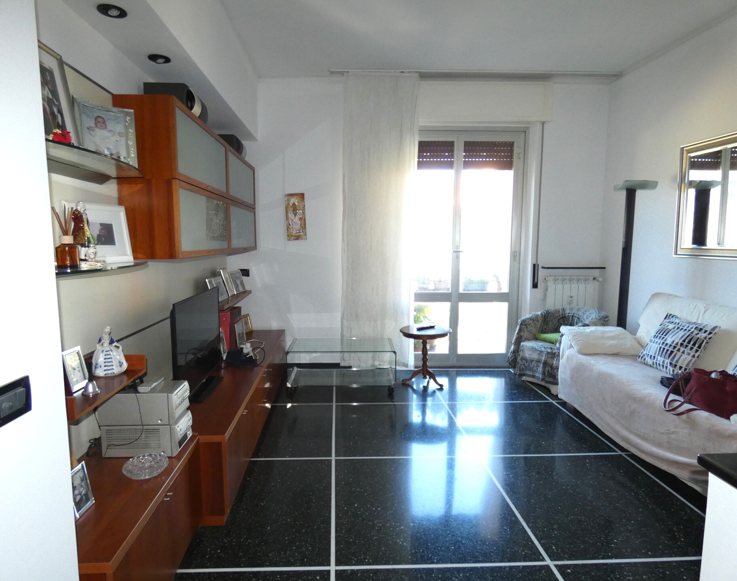 Appartamento vista mare in via brigata salerno, Genova